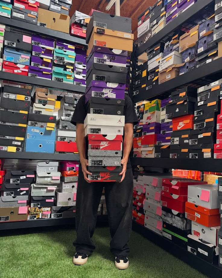 Just another day in the warehouse_